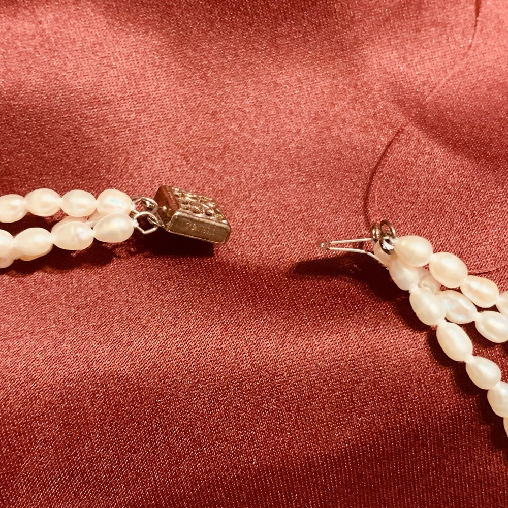 𖢻Imperial Deltah𖢻 𝐕𝐢𝐧𝐭𝐚𝐠𝐞 Fresh Water Pearl Necklace and Bracelet Set - Picture 5 of 7